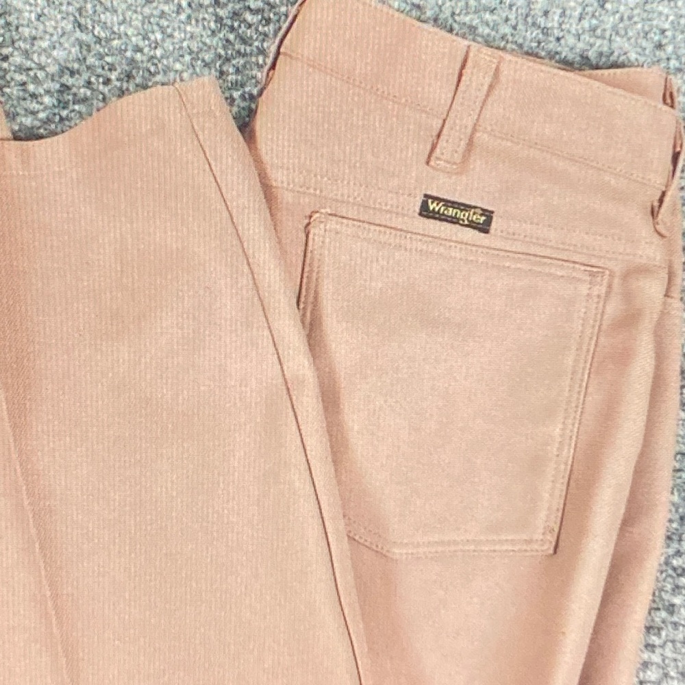 Wrangler Men's Pink Chinos
